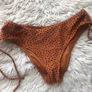 ⚡️4 for $25!⚡️ Burnt Orange Dotted Bikini Bottoms with Ruched Side Ties